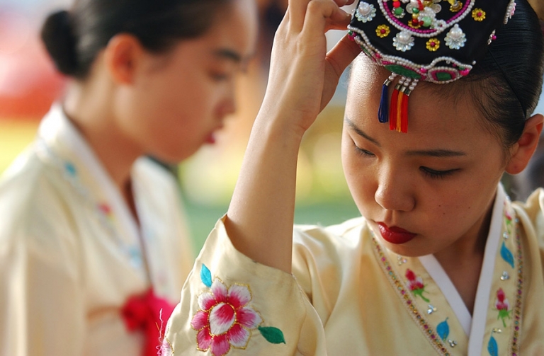 Bountiful's Summerfest International South Korean dancer photography by Kira Vos (Horvath).